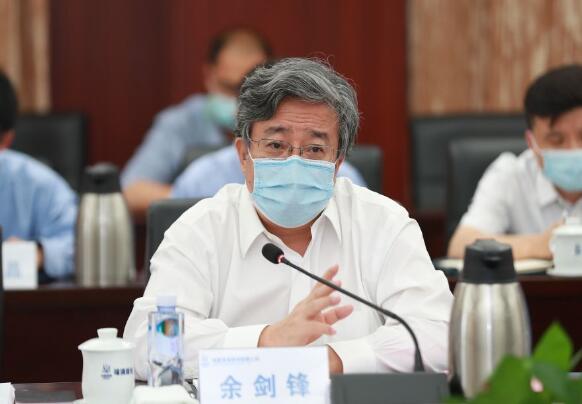 中核集團(tuán)黨組書記、董事長(zhǎng)余劍鋒：攜手同心干好新時(shí)代重大工程