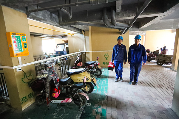 “小電驢”充電更安全了！寧?？h24393個(gè)充電接口完成升級改造