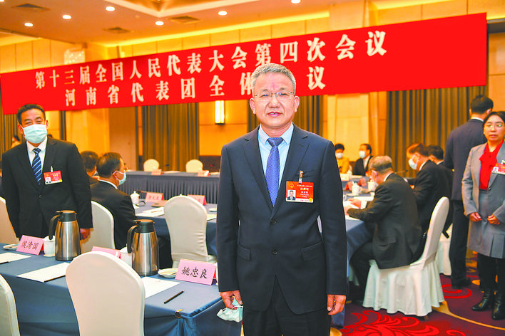 全國(guó)人大代表國(guó)網(wǎng)新源控股有限公司董事長(zhǎng)、黨委書記 侯清國(guó)：完善電價(jià)機(jī)制 促進(jìn)抽水蓄能