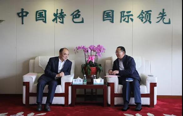 國(guó)網(wǎng)綜能服務(wù)集團(tuán)董事長(zhǎng)任偉理會(huì)見(jiàn)陽(yáng)光電源董