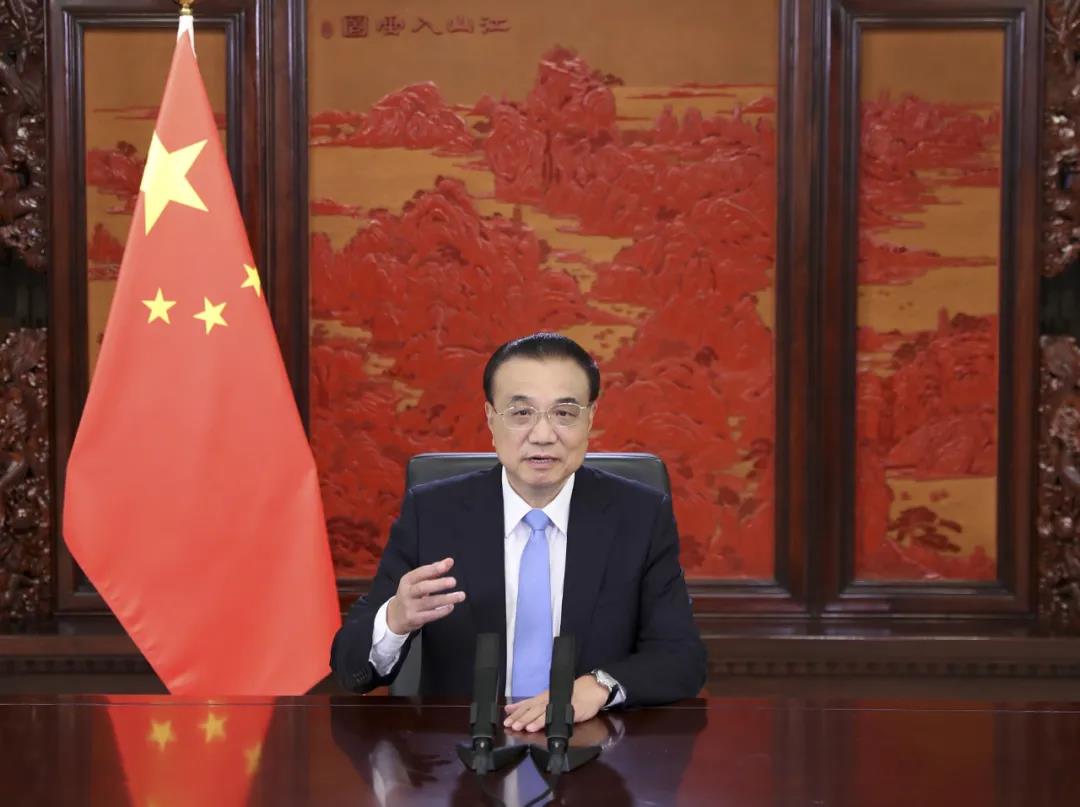 李克強(qiáng)談能源發(fā)展：一手做“減法”，一手做“加法”