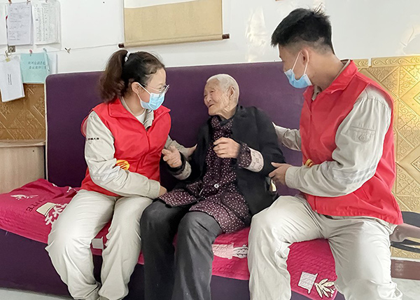 大唐臨汾熱電公司開展“人間重晚情，愛助夕陽紅”志愿服務(wù)活動(dòng)