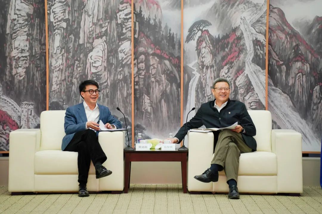 國家電投黨組書記、董事長錢智民會見申能集團黨委書記、董事長黃迪南