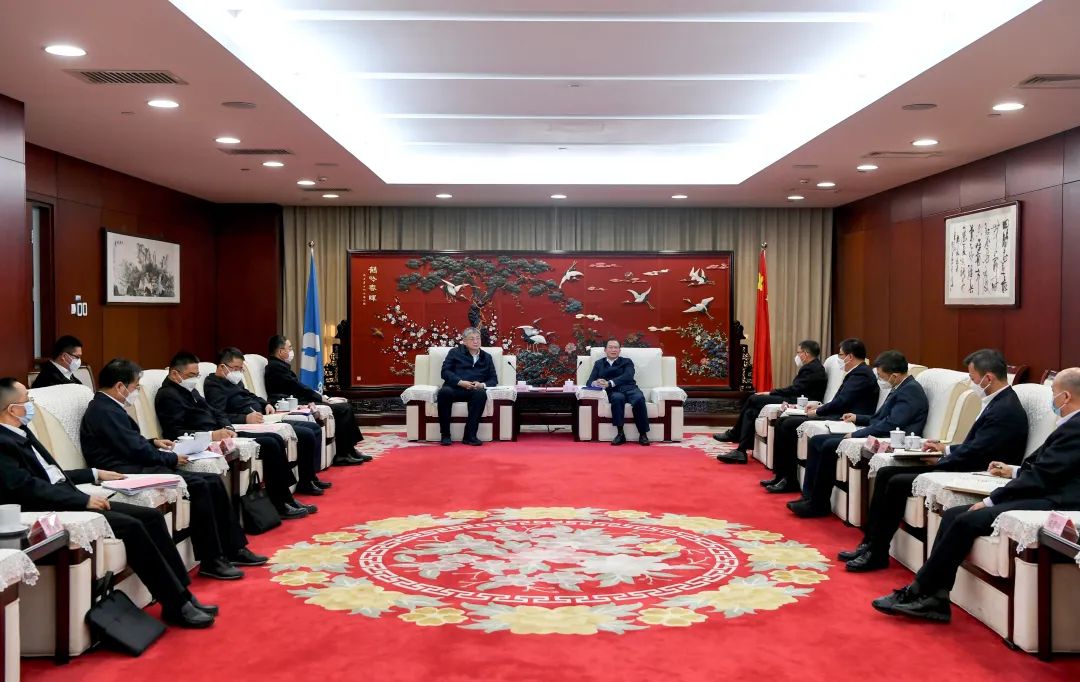 中國華電黨組書記、董事長江毅會見國家能源集團(tuán)黨組書記、董事長劉國躍