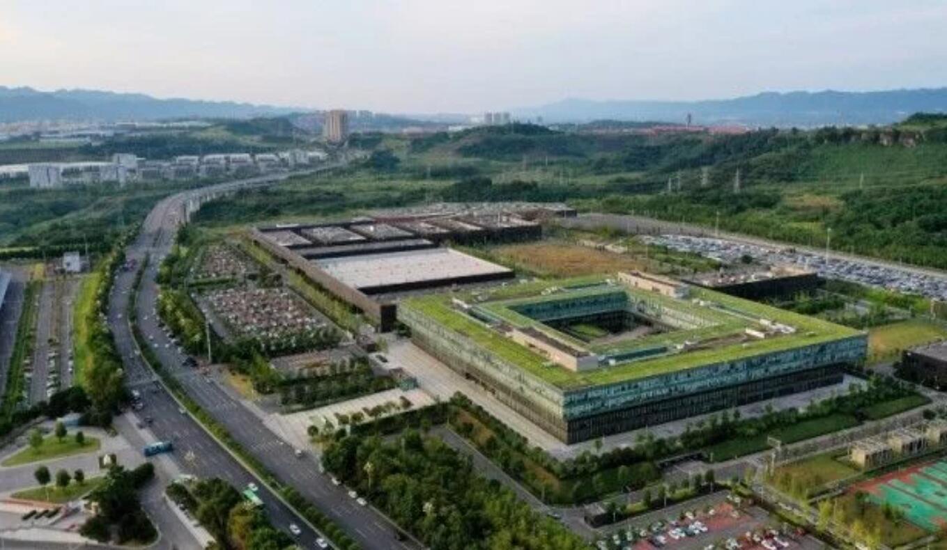 重慶加速構建世界級智能網聯(lián)新能源汽車產業(yè)集群