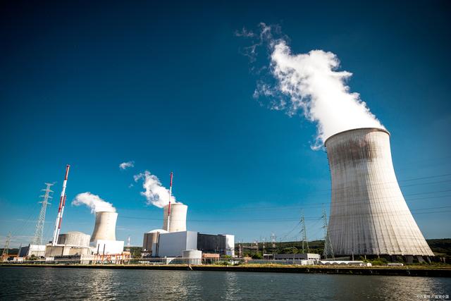 核電報(bào)告：綠電基建大時(shí)代，核電迎再次騰飛