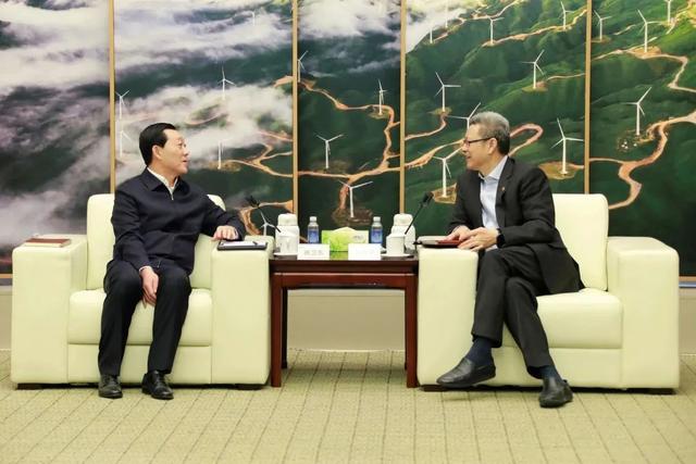 國(guó)家電投黨組書記、董事長(zhǎng)錢智民會(huì)見(jiàn)遼寧省朝陽(yáng)市市長(zhǎng)謝衛(wèi)東
