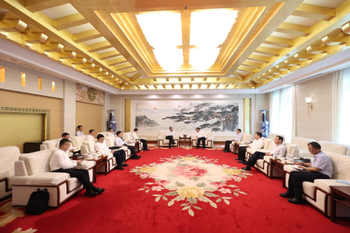 中國電建黨委副書記、總經(jīng)理王斌與山東省委常委、煙臺市委書記江成會談