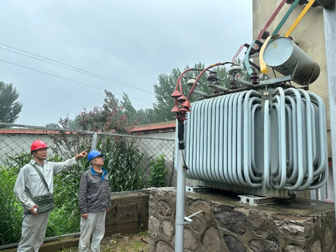 國網(wǎng)玉田縣供電公司：迎戰(zhàn)“杜蘇芮”，筑牢供電保障“堤壩”