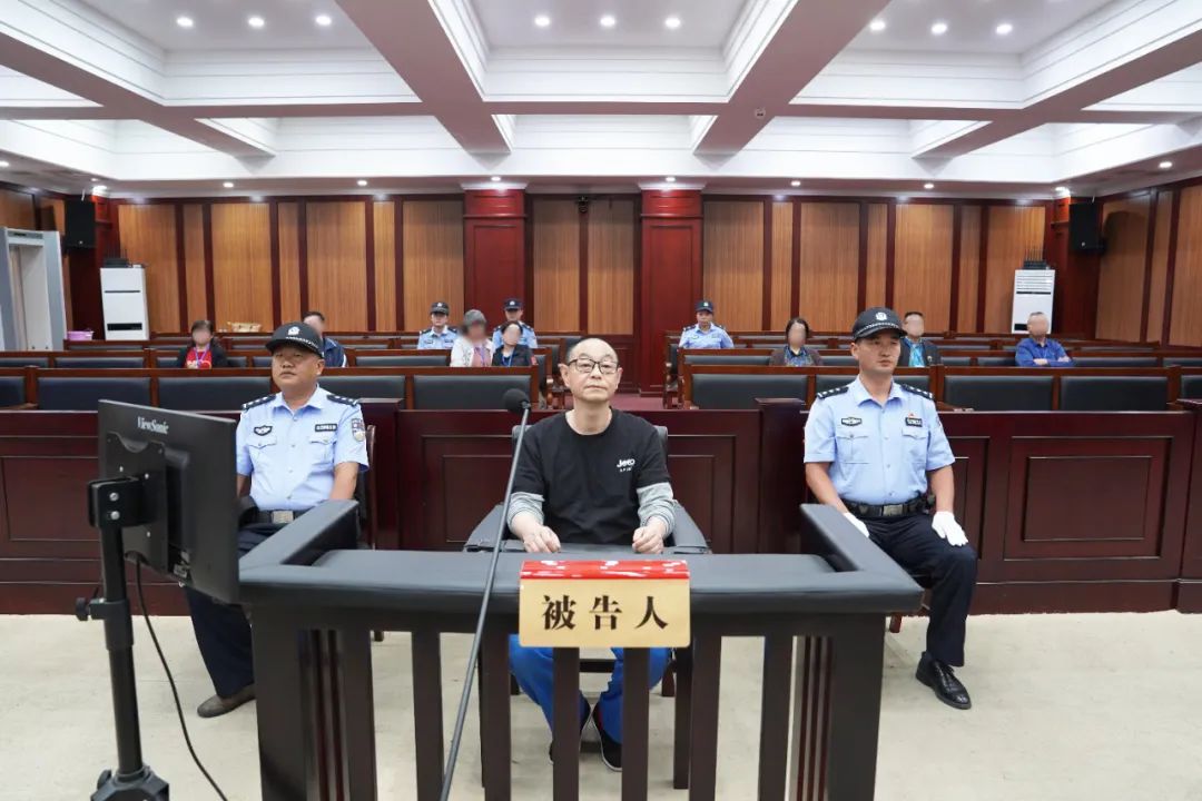貴州電網有限責任公司原黨委委員、工會主席張帆受賄案一審宣判