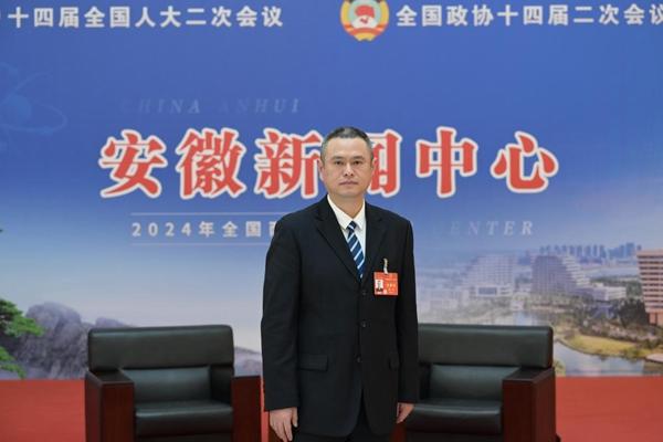 程韜代表：支持引入新質(zhì)生產(chǎn)力，鼓勵新能源商用車發(fā)展