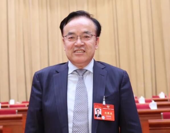 全國政協(xié)常委張來斌：系統(tǒng)思維引領(lǐng)能源轉(zhuǎn)型與安全，確?！半p碳”目標(biāo)順利實(shí)現(xiàn)