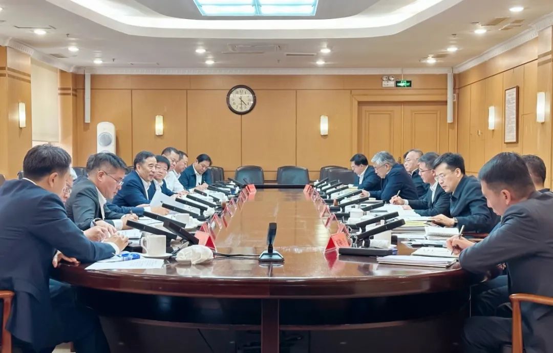 中國(guó)能建黨委書記、董事長(zhǎng)宋海良與遼寧省委常委、大連市委書記熊茂平會(huì)談