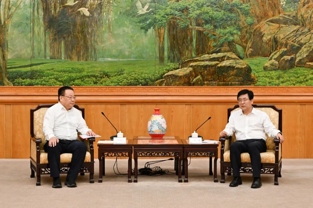 中核集團總經(jīng)理、黨組副書記申彥鋒拜會福建省委副書記、省長趙龍
