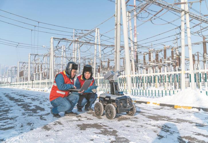 新疆寒潮來臨 全力保障電網穩(wěn)定運行