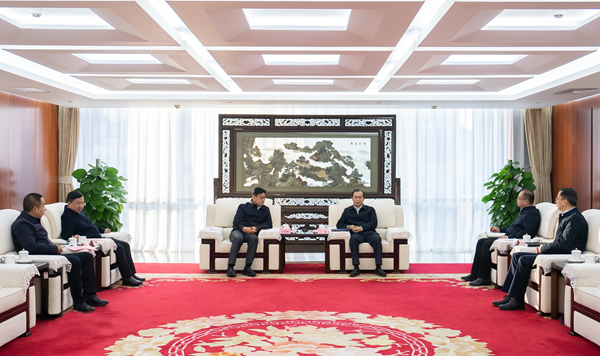 華電集團(tuán)黨組書記、董事長(zhǎng)江毅會(huì)見青海省委常委、省政府黨組副書記張錦剛