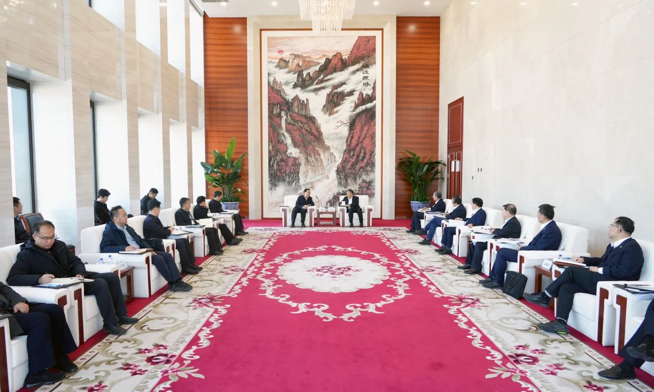 中國(guó)能建董事長(zhǎng)宋海良、總經(jīng)理倪真與中國(guó)南水