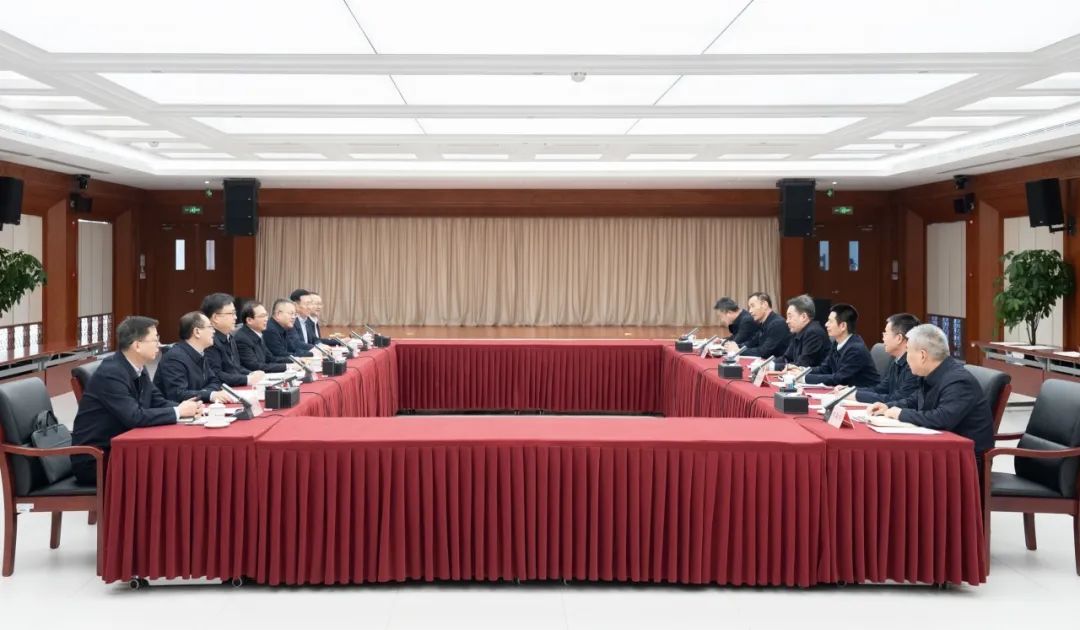 華電集團(tuán)江毅、葉向東拜會(huì)國(guó)家能源局黨組書記、局長(zhǎng)王宏志
