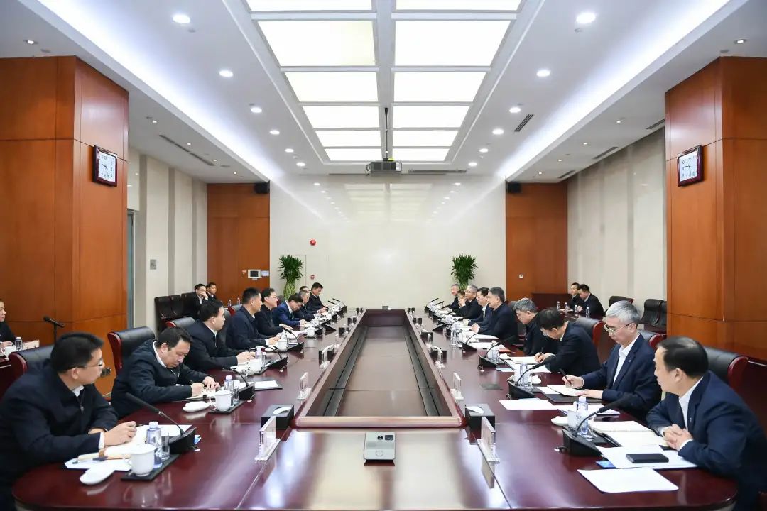 華能集團(tuán)董事長、黨組書記溫樞剛會(huì)見中國安能董事長陳奕輝、總經(jīng)理周慶豐