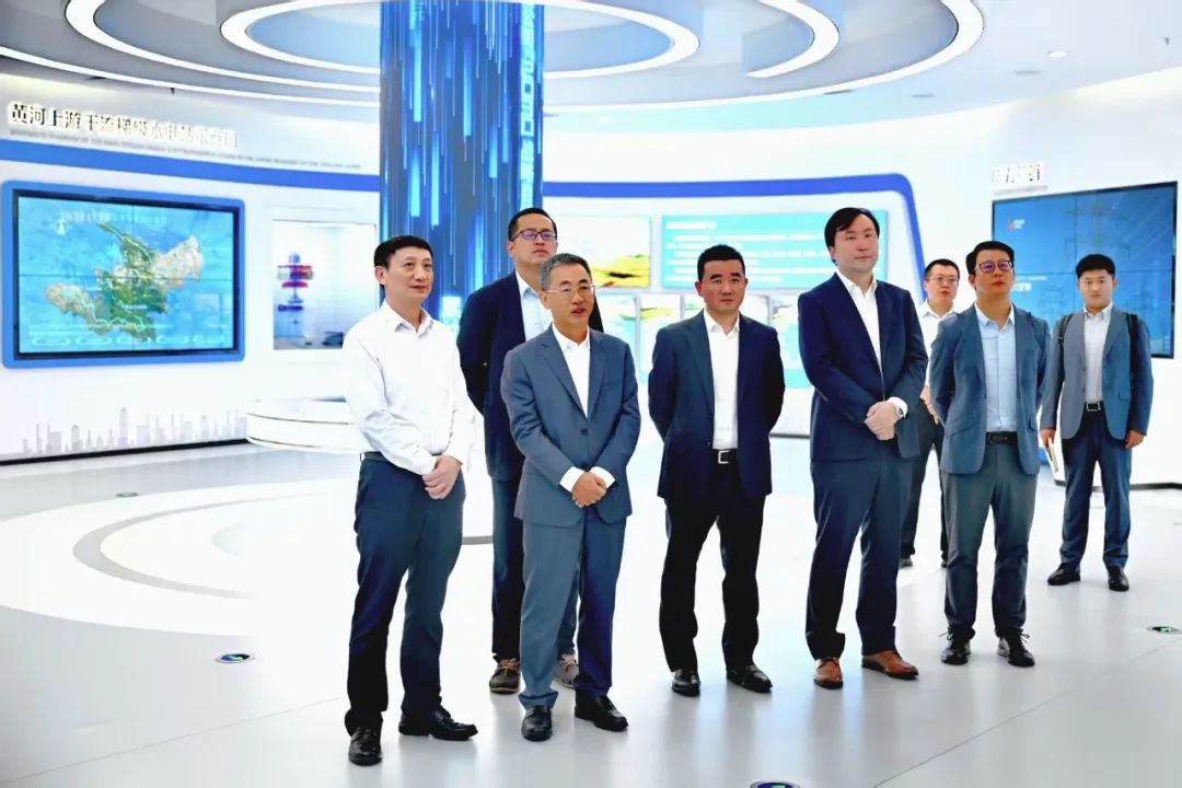 黃河公司黨委書記、董事長姚小彥會見華為董事、華為數(shù)字能源總裁侯金龍